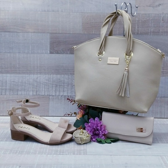 Trio - Picture 3 of 5